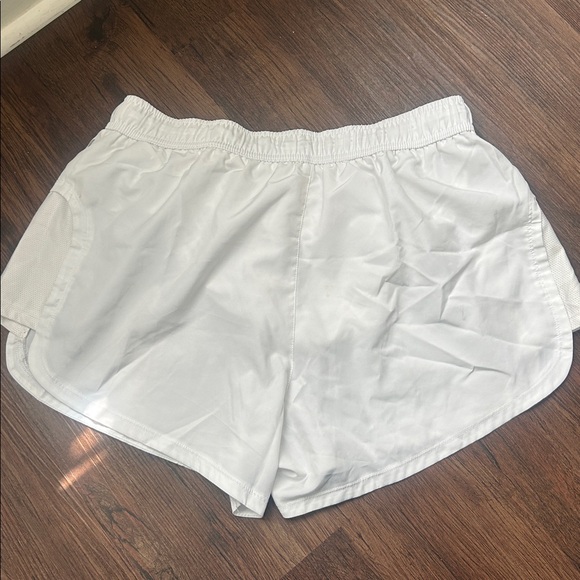 Nike Women's Air drawstring White/Black Running Shorts size XL - Picture 4 of 7